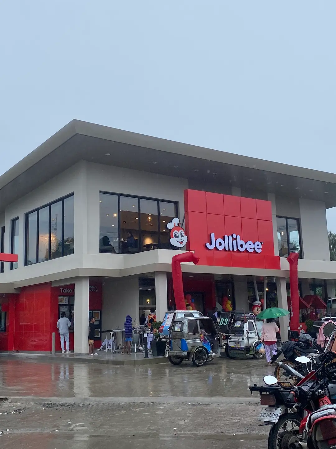 Daytime Exterior, Rainy Weather