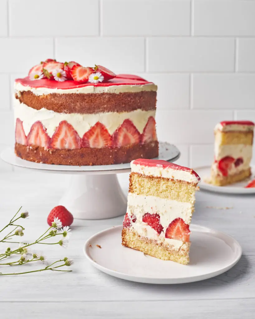 French strawberry cake