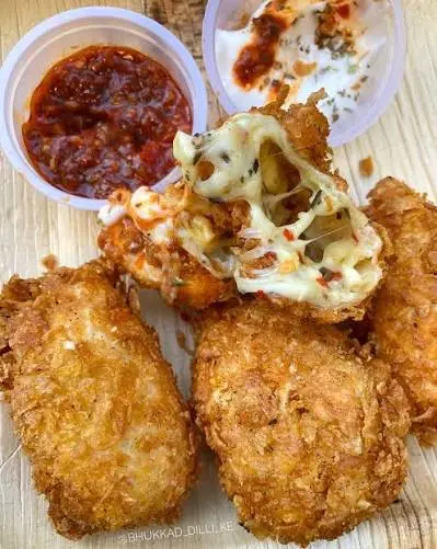 Cheese Burst Momos