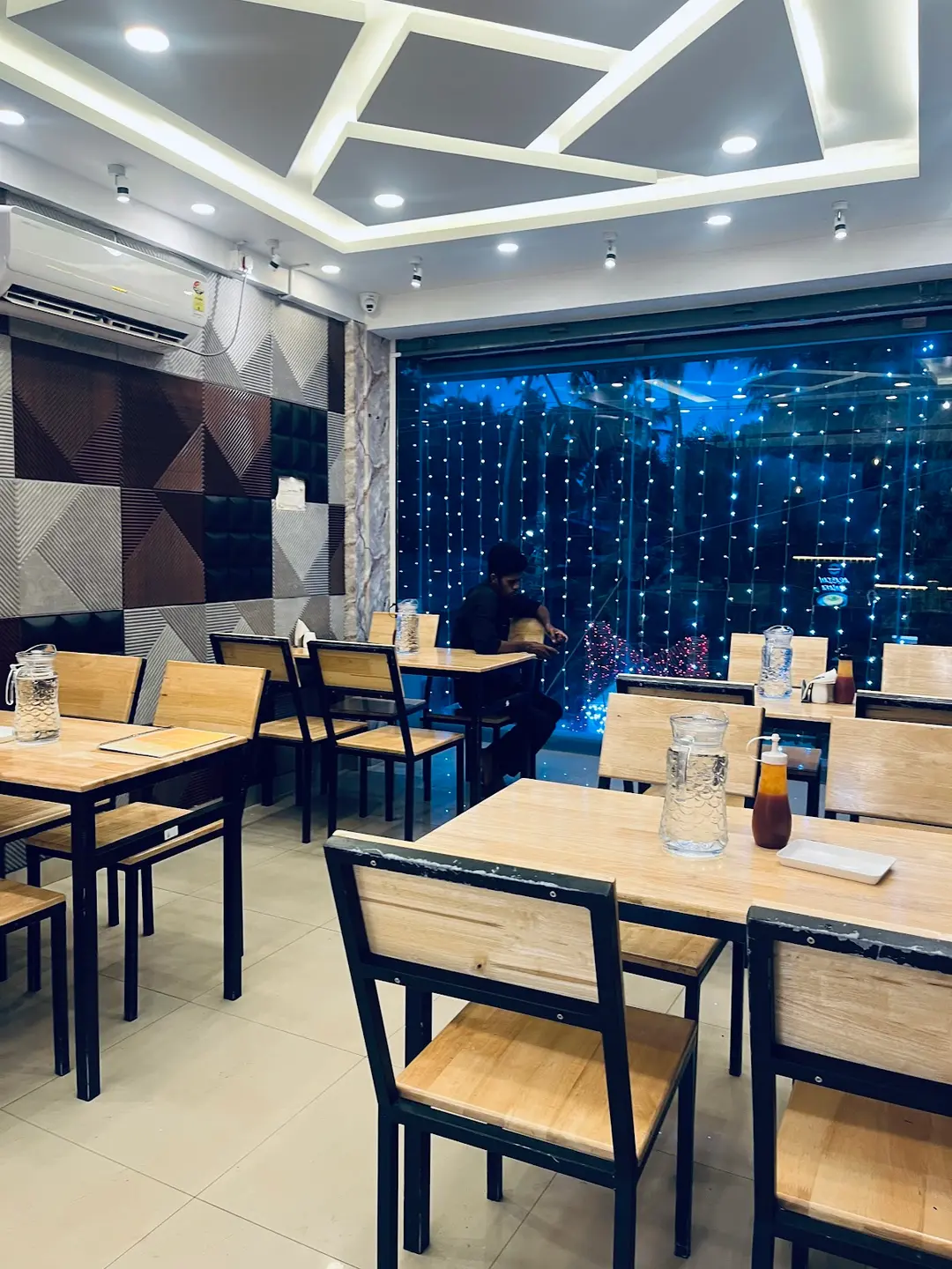 Spacious Dining Area