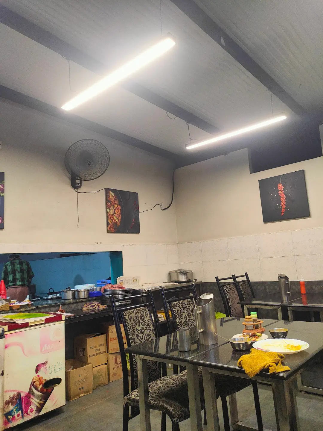 Simple Dining Interior