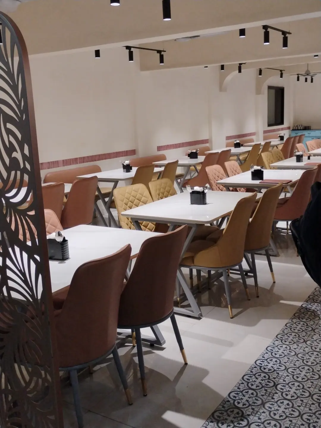 Spacious Dining Area