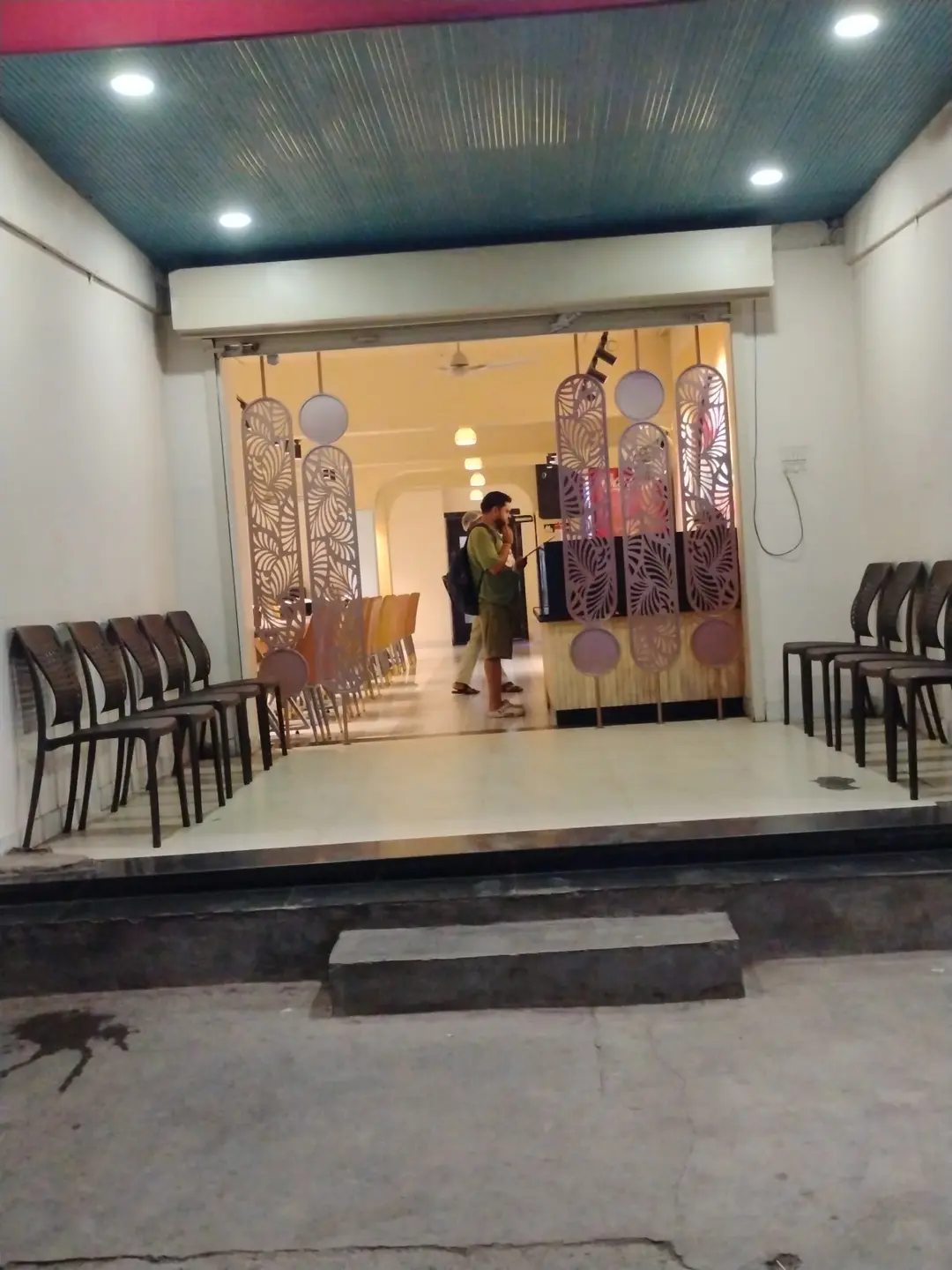 Welcoming Entryway Seating