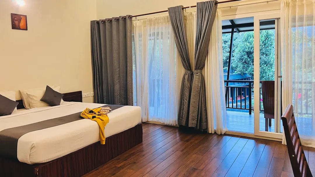 Spacious Room, Balcony Access