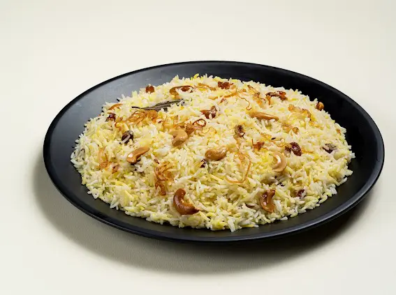 Flavored Rice with Cashews