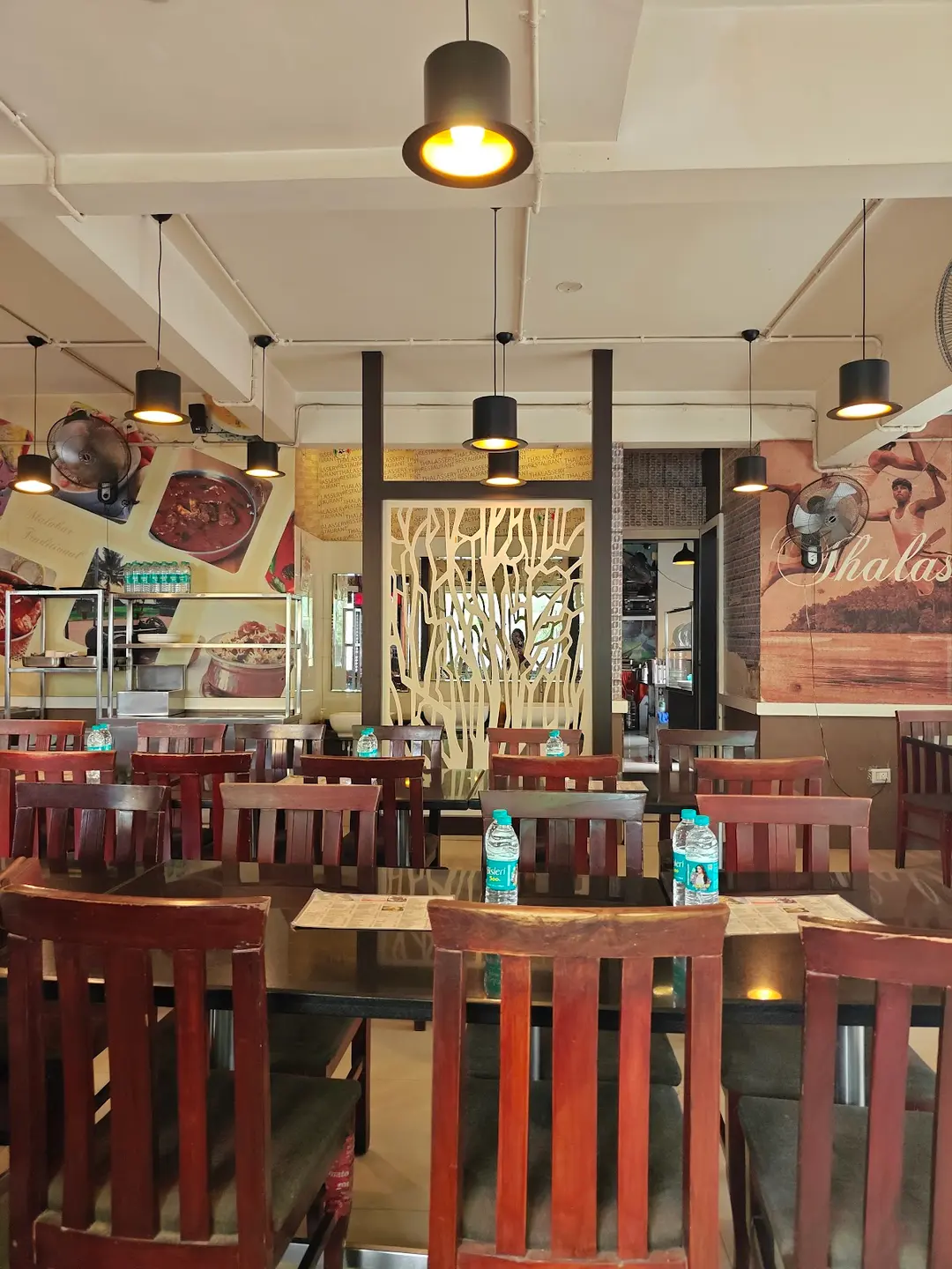 Spacious Dining Area
